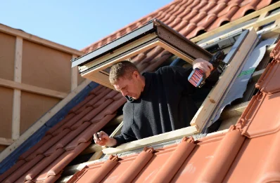 Pose de fenêtres de toit Velux à Hausgauen